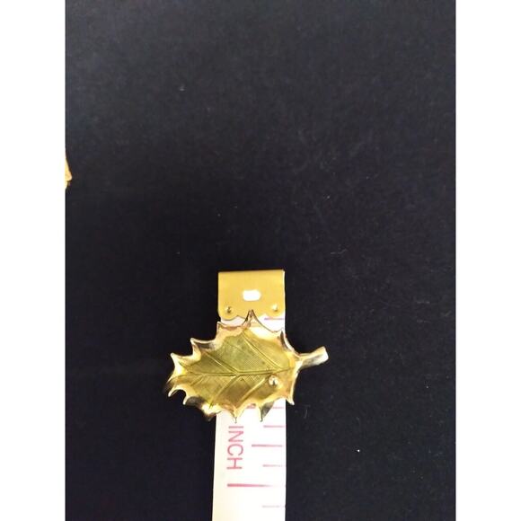 Vintage Giovanni Holly Berry Leaf Brooch Pin And Clip On Earrings SET Goldtone - Picture 9 of 9